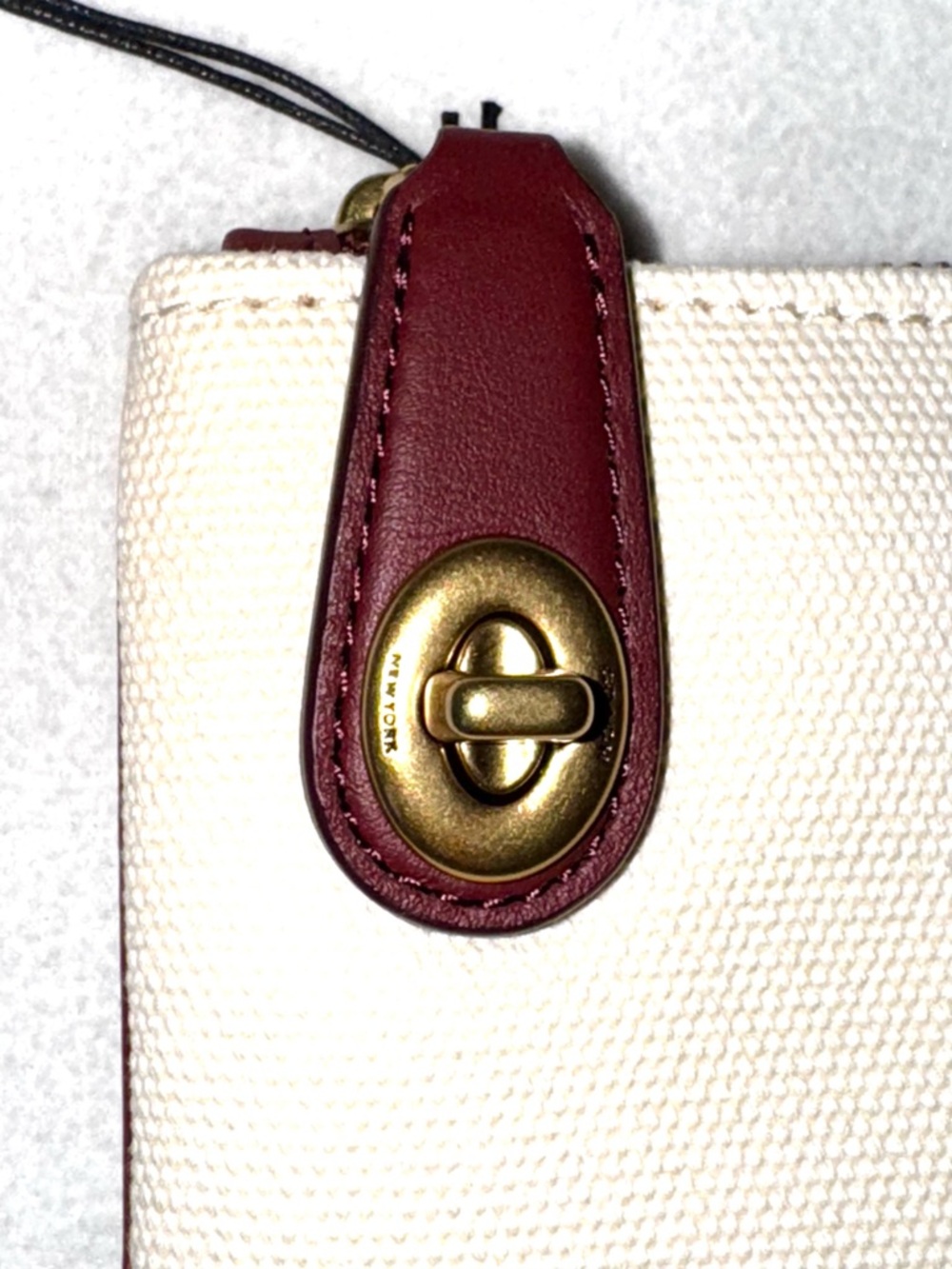 NEW COACH Coffee Shop Ltd. Edition Lil Miss Jo Ivory Canvas Turnlock Pouch NWT - Picture 4 of 14
